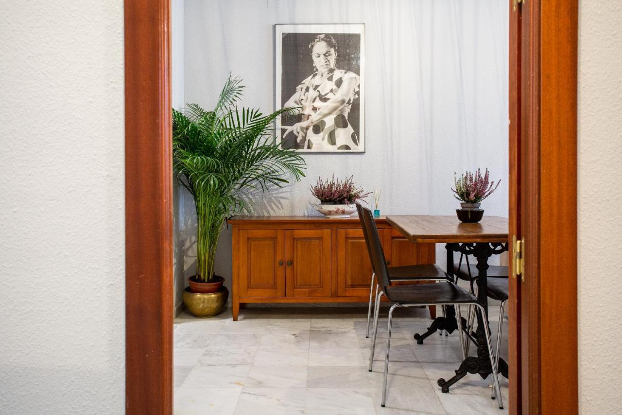 Wish Suite Torres De Sevilla ภายนอก รูปภาพ