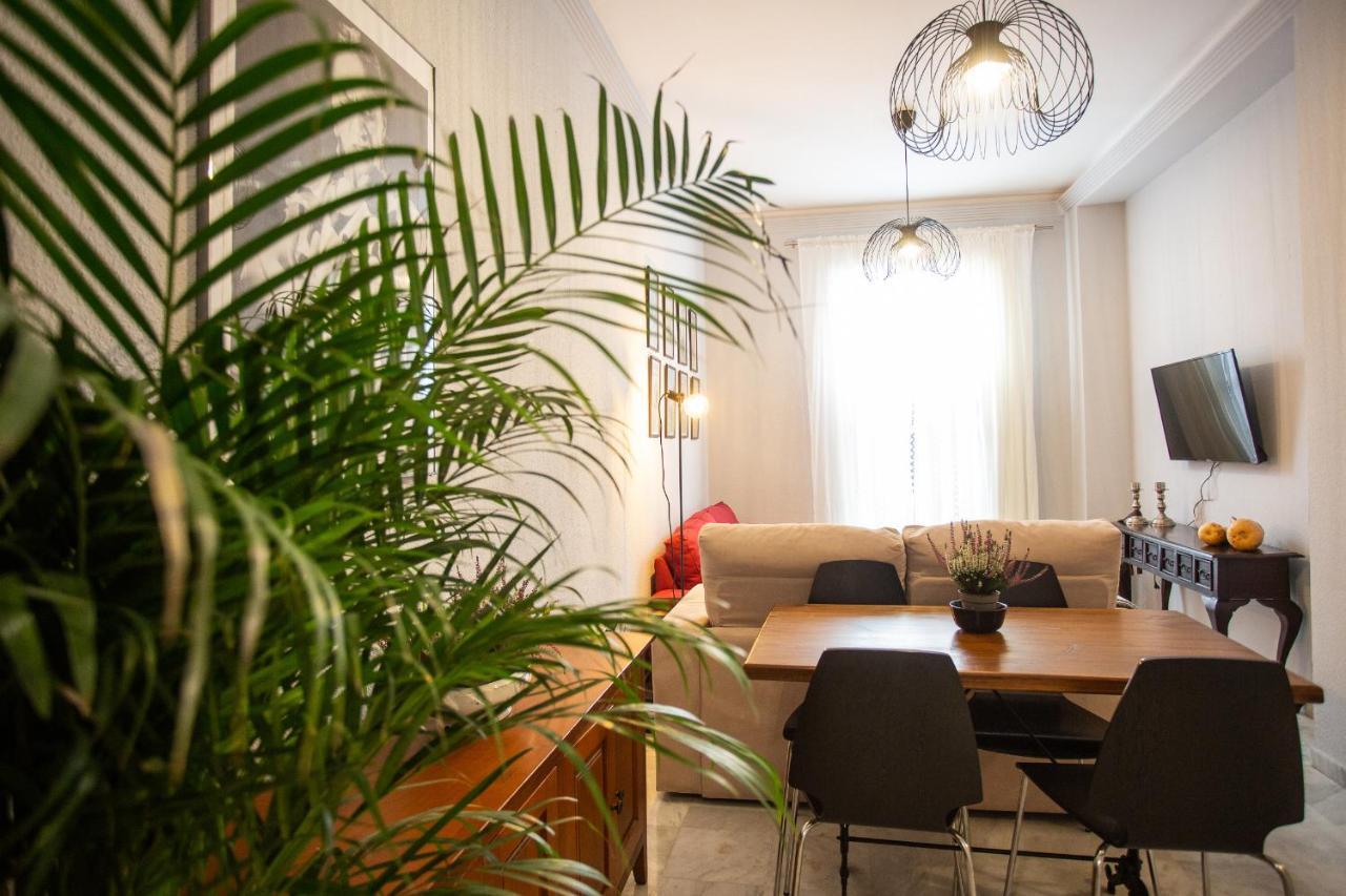 Wish Suite Torres De Sevilla ภายนอก รูปภาพ